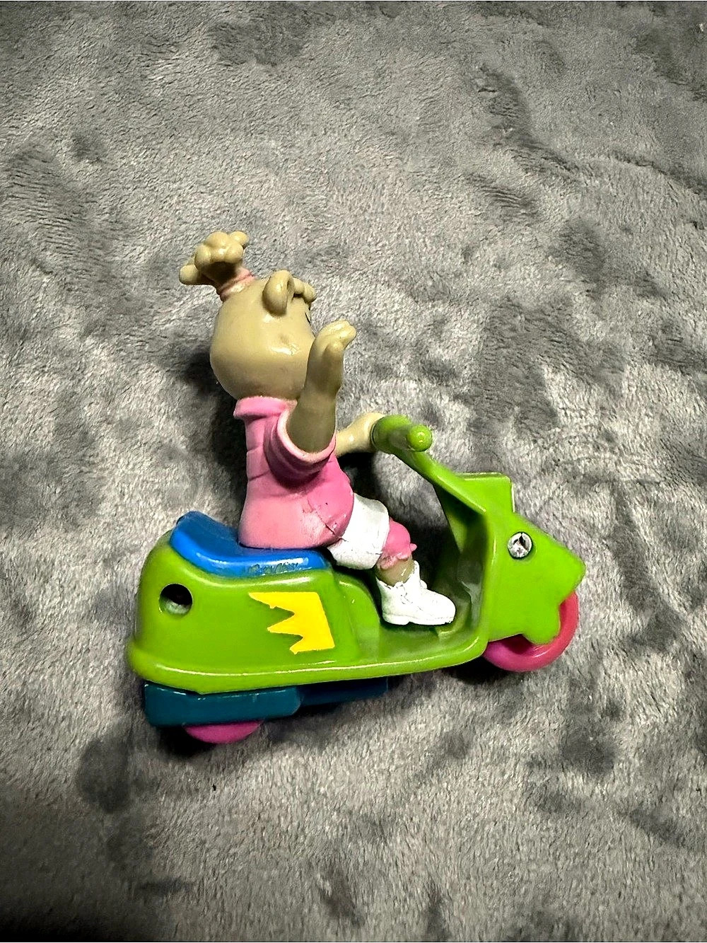Hanna-Barbera Cindy Bear on Scooter (Yo Yogi!) Toy